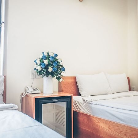 Green Hotel Vinh Loc Хошимин Экстерьер фото