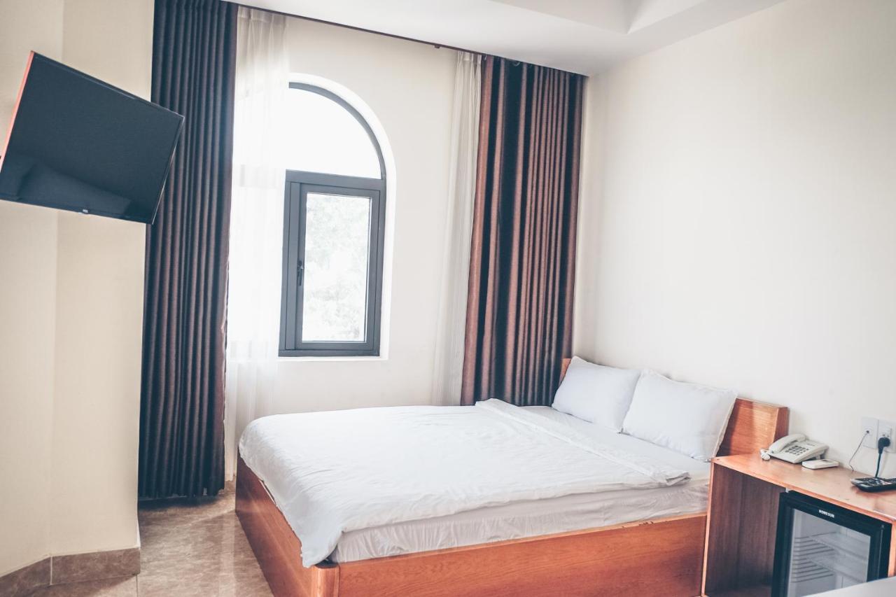 Green Hotel Vinh Loc Хошимин Экстерьер фото